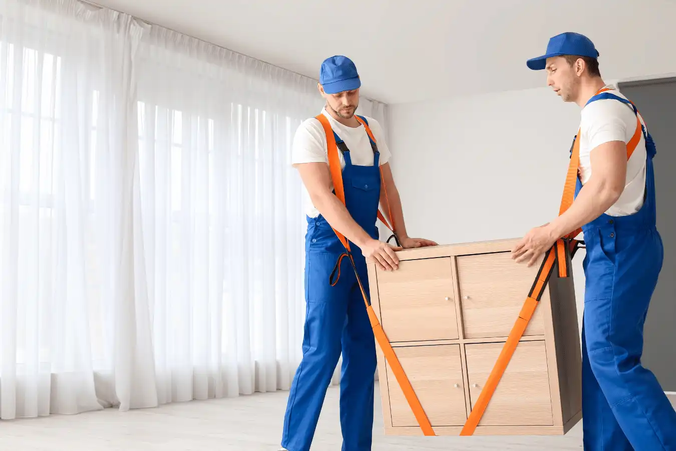 new-furniture-transport (8)